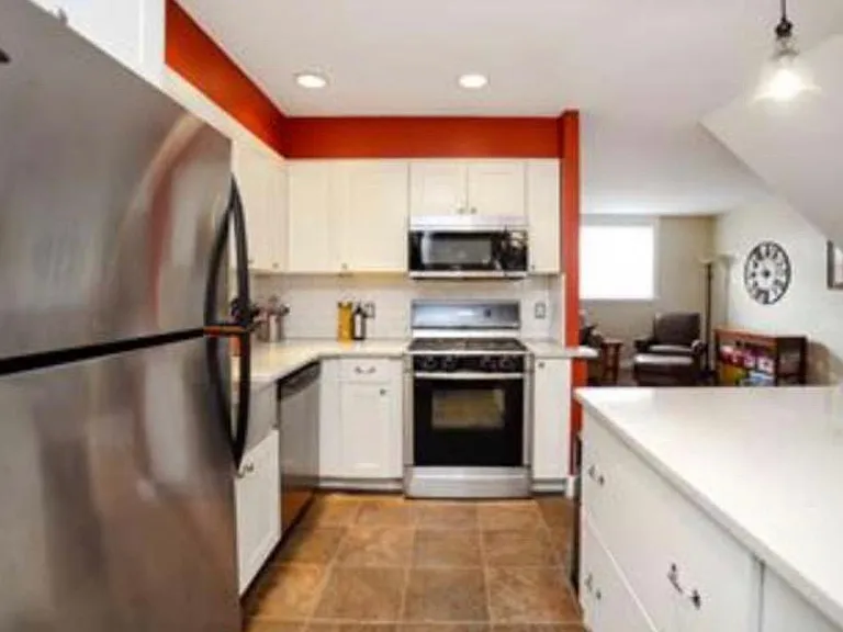 812 Lombard St #32 — Photo 11