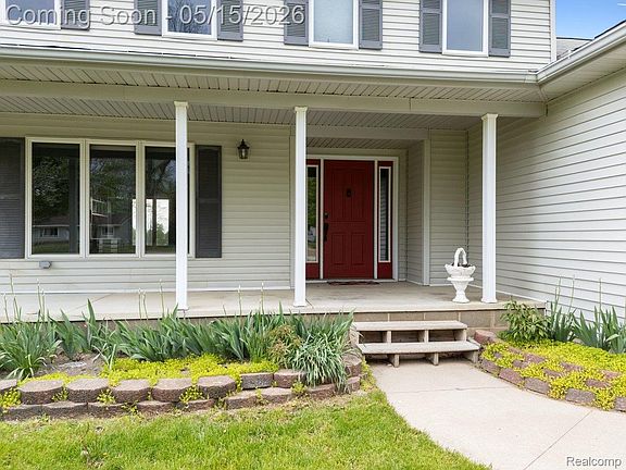2nd image of 2381 Burke Rd