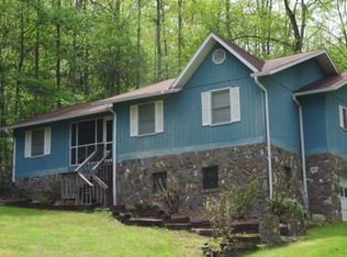 158 Hatfield Rd, Franklin, NC 28734