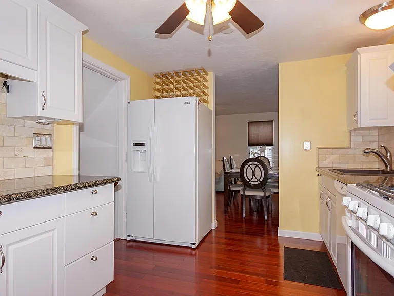 16 Bowstring Way — Photo 6