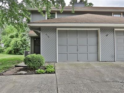 416 NW Nottingham Ln, Blue Springs, MO, 64014
