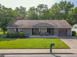 100 Salem Dr, Pennsville, NJ 08070