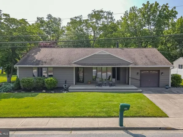 100 Salem Dr, Pennsville, NJ 08070