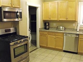 5th image of 80 Oak St #80