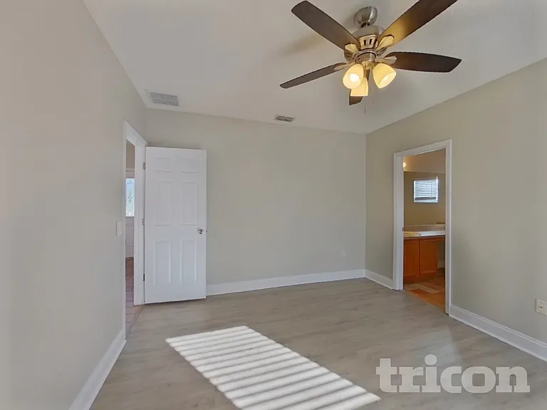 1141 Doncaster Ct — Photo 7