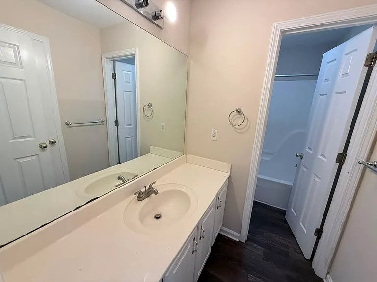 1227 Mandalay Ct — Photo 21