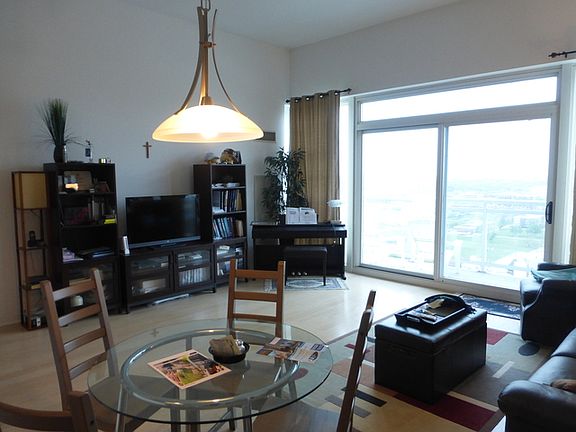 2nd image of 757 N Orleans St #2102