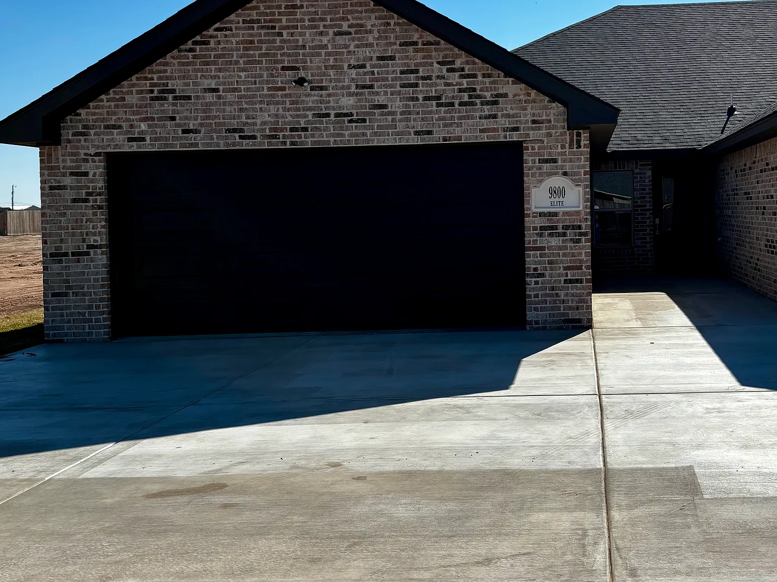 3 bed, 1365 sqft, $2,050 — Photo 2