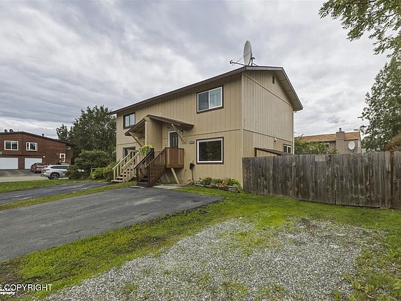 2nd image of 3520 Telstar Cir