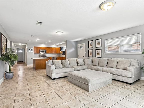 4th image of 4616 Kawanee Ave