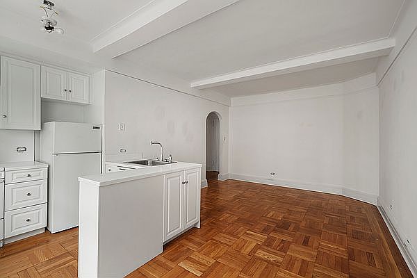 1st image of 115 W 86th St #5B