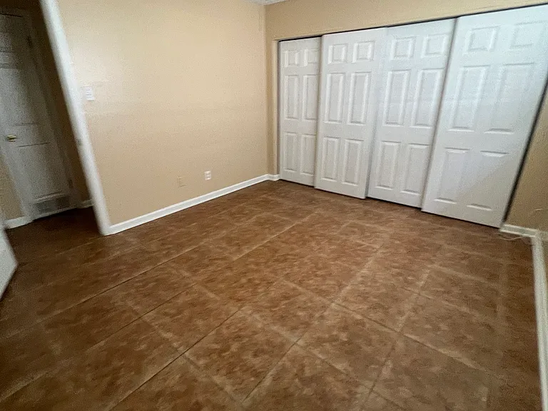 7619 Downman Rd — Photo 10