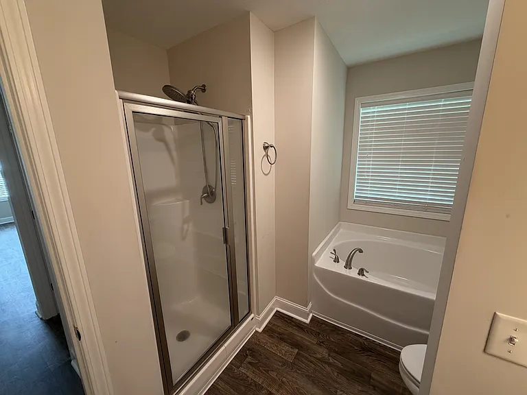 217 Stillwater Dr — Photo 12