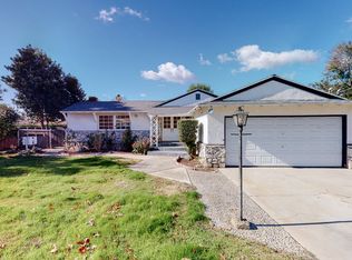 8105 Hatillo Ave, Winnetka, CA 91306