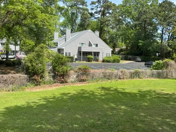 802 13th Ave S APT 103, Myrtle Beach, SC 29577