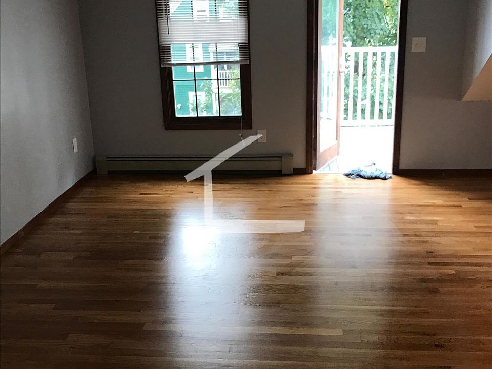 2nd image of 49 Newcastle Rd #30