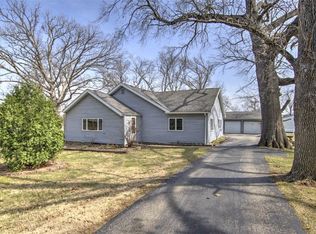 2340 S Taylorville Rd, Decatur, IL 62521