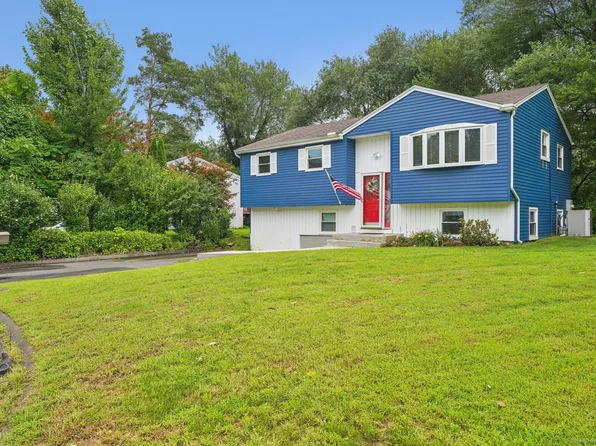 3 Jaybee Drive, Bloomfield, CT 06002