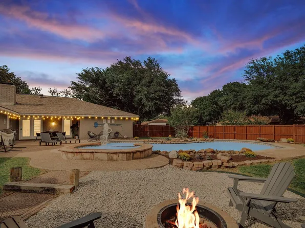 334 Lisa Ln, Desoto, TX 75115