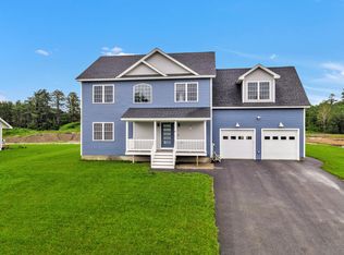 87 Fieldstone Dr, Augusta, ME 04330