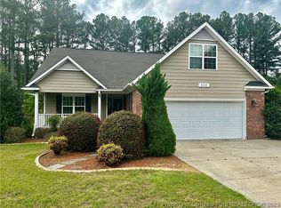 213 Stone Cross Dr, Spring Lake, NC 28390