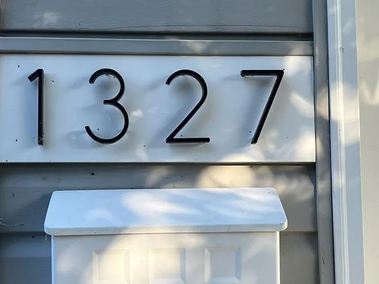 1327 Christy Ave — Photo 1