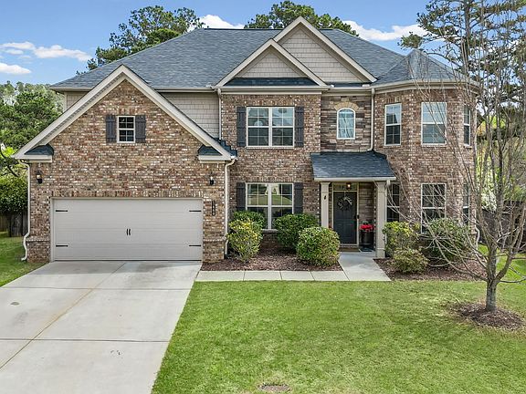 3rd image of 1460 Dahlia Dr
