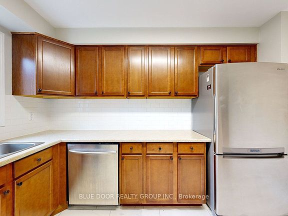 4th image of 63 Barrett Cres