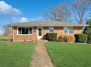910 Glenn Ave, Washington, MO 63090