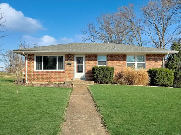910 Glenn Ave, Washington, MO 63090