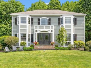 4 Village Way, Andover, MA 01810