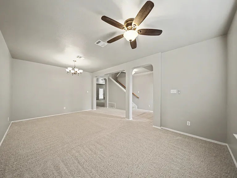 2203 Ryan Dr — Photo 13