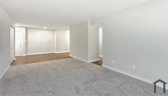 16W610 Honeysuckle Rose Ln — Photo 10