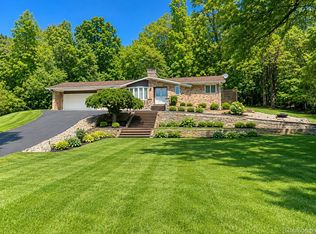 11912 Big Lake Rd, Davisburg, MI 48350