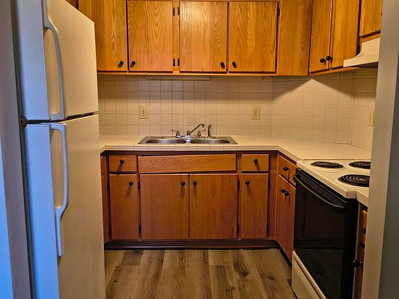 4th image of 53-55 Congress St #53E
