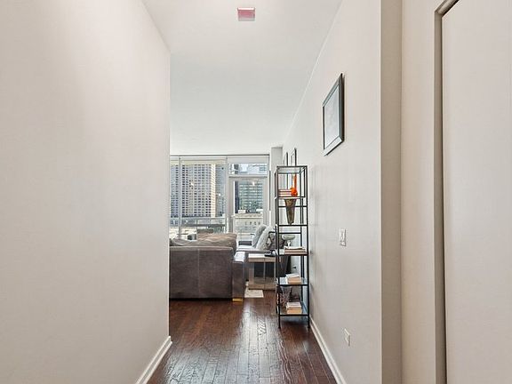 2nd image of 123 S Green St APT 505B