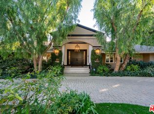 15604 Vandorf Pl, Encino, CA 91436