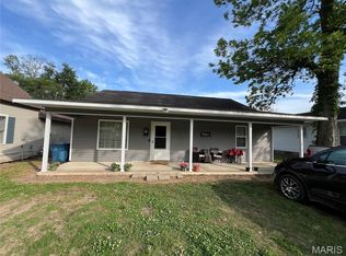 308 E Pine St, East Prairie, MO 63845