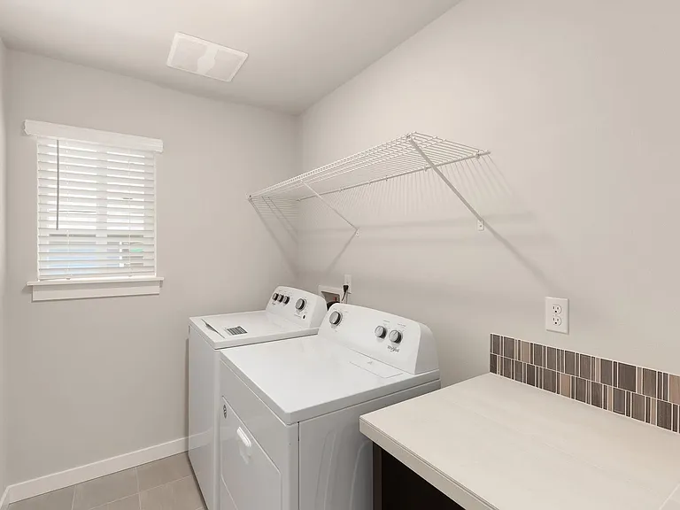 11010 33rd St NE — Photo 23