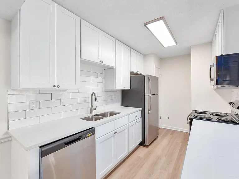 Northridge Apartments — Photo 6