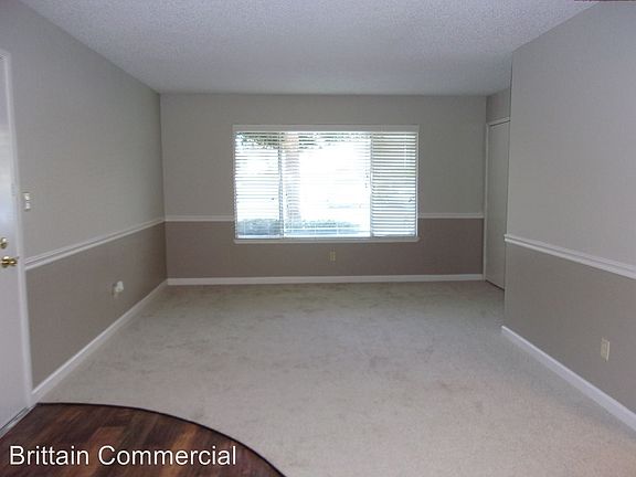 5th image of 4921 Stamas Ln APT 1