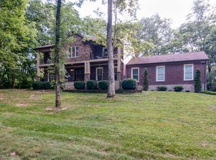 893 Lakemont Dr, Nashville, TN 37220