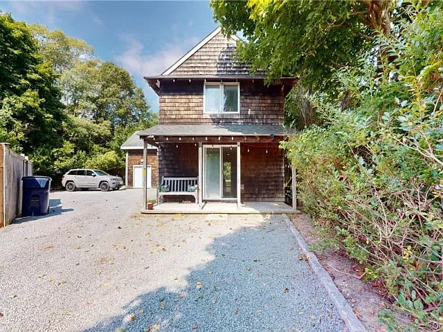 1 bed, 2.0 bath, 900 sqft, $3,000 — Photo 1