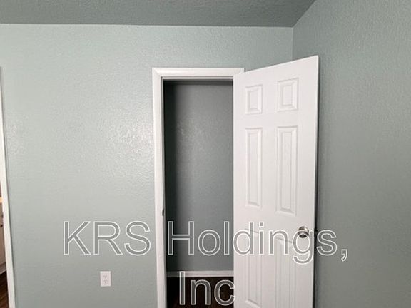 4th image of 4317 Newsome Dr