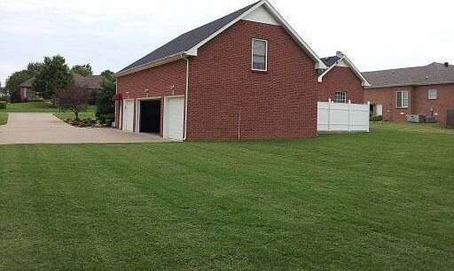 3rd image of 3154 Glenbrooke Dr