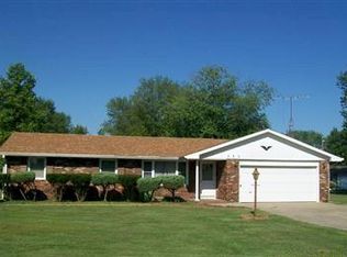582 Hickory Dr, Hanover, IN 47243