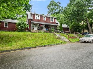 15 Doris St, Worcester, MA 01606