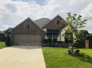 1408 Daffodil Ct, Little Elm, TX 75068