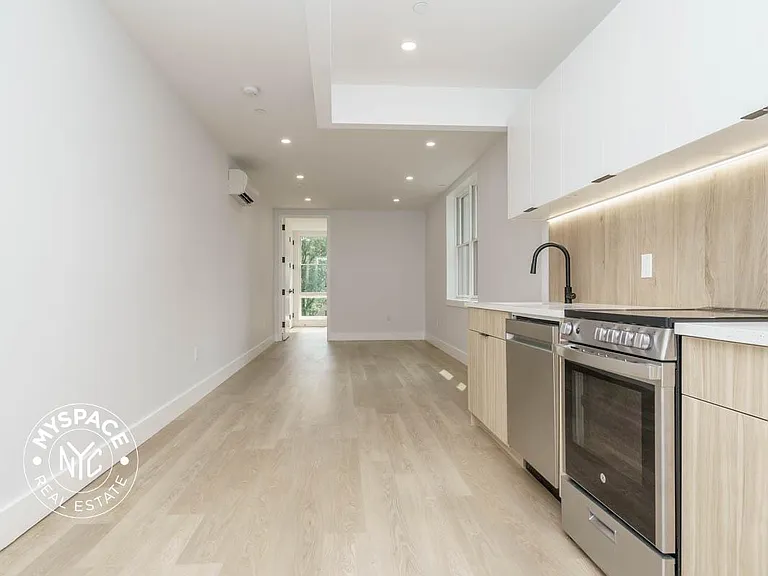 1359 Nostrand Ave #2D — Photo 2