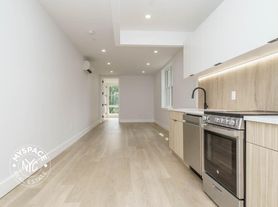 1359 Nostrand Ave